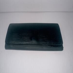 LOUIS VUITTON Key Case M63822 Epi Leather Black 4 Key Holder Multicle Noir matte